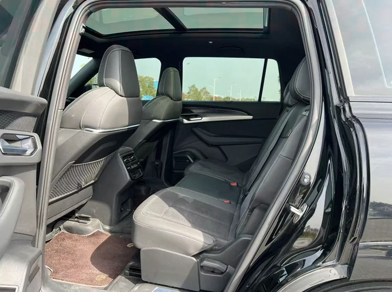 奥迪Q6 后面外观二