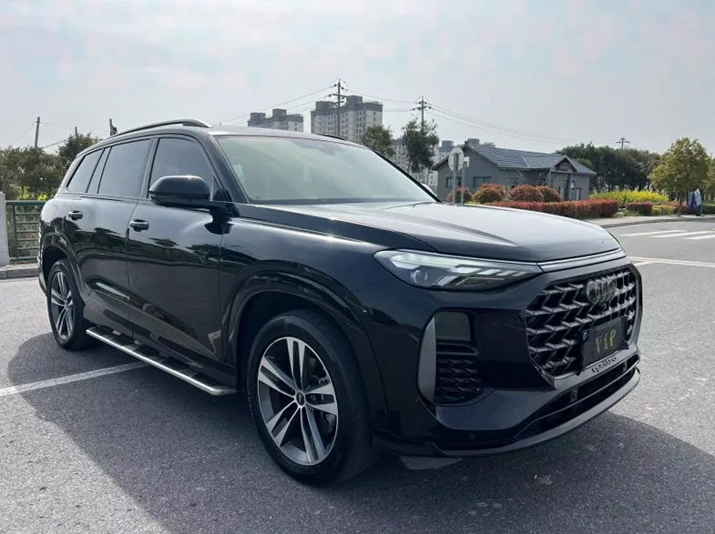 奥迪Q6 正面外观二