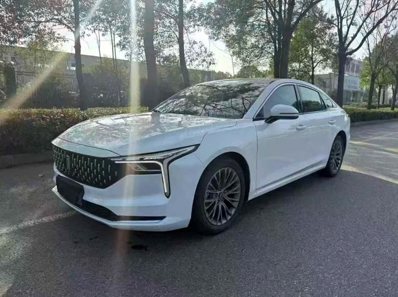 23年奔腾B70 1.5T自动天窗