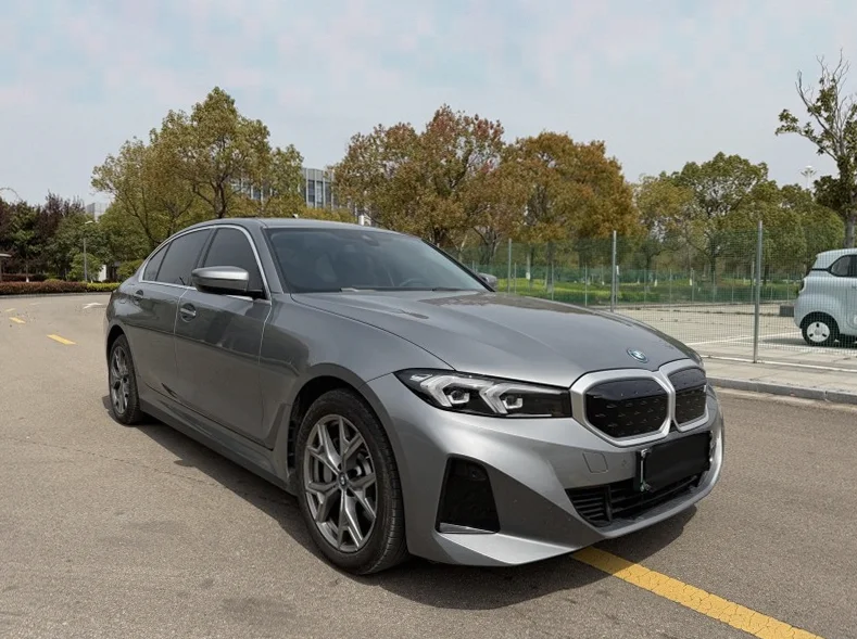 宝马I3 正面外观三