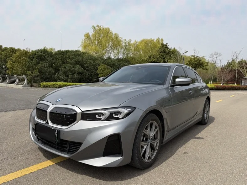 宝马I3 正面外观二