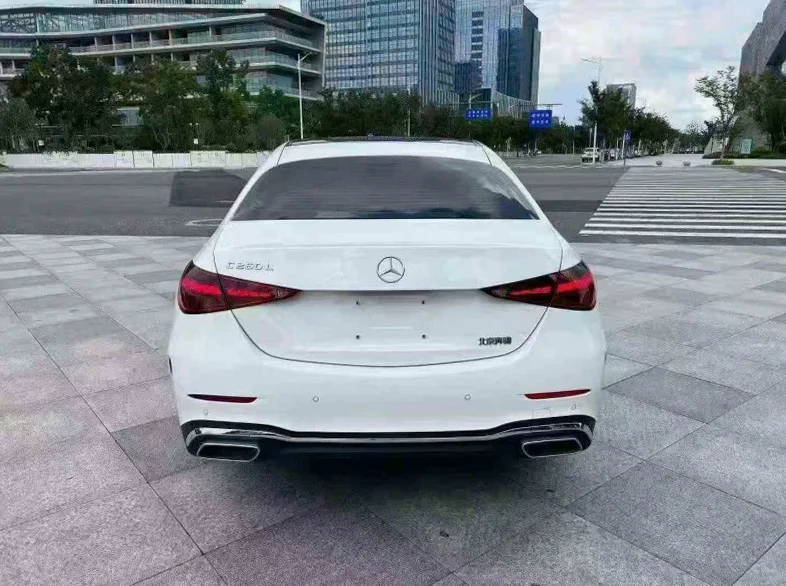 奔驰C 内饰后排