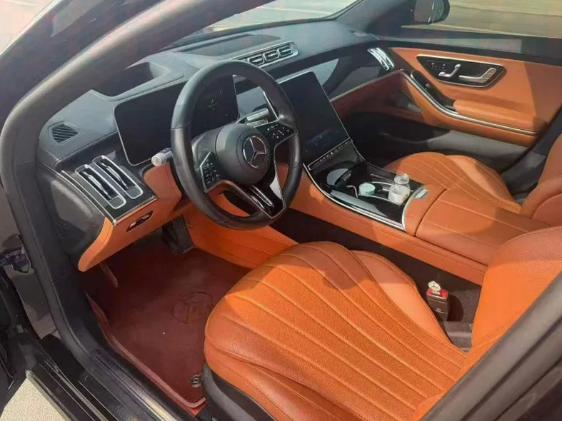 奔驰S 正面外观三