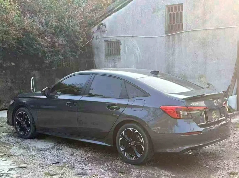 本田思域 后面外观一