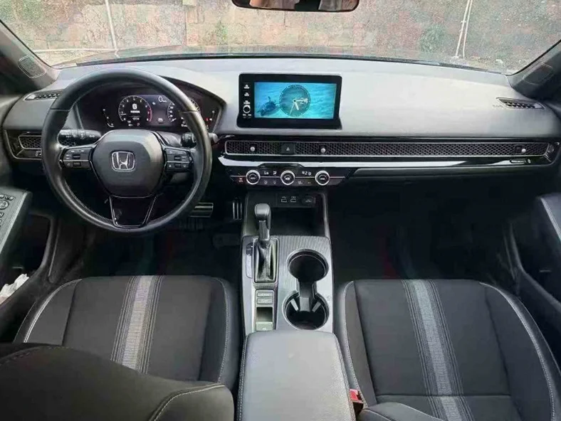 本田思域 内饰后排