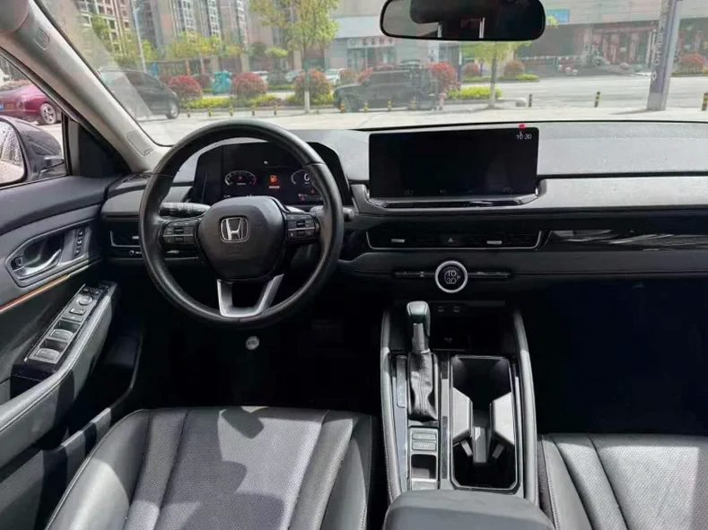 本田英诗派 后面外观二