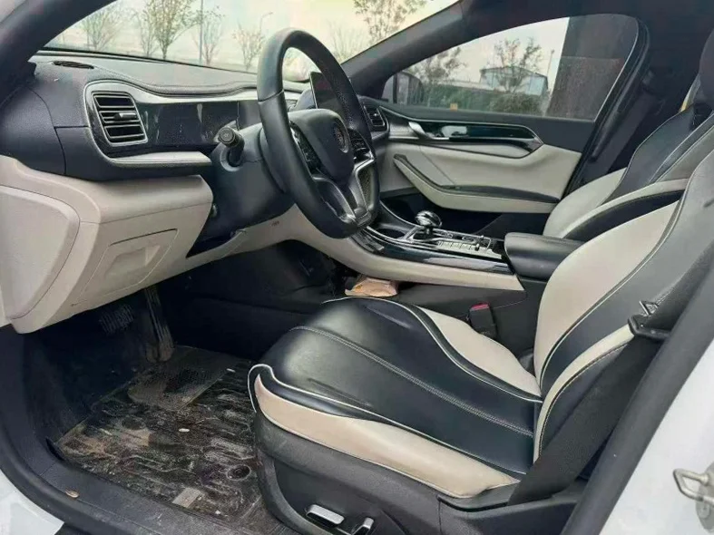 比亚迪秦 后面外观二