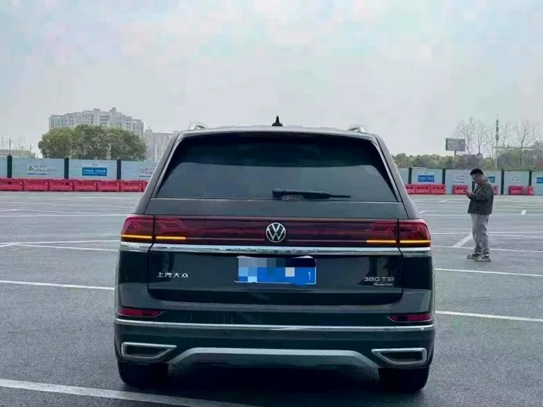 大众途昂 后面外观二