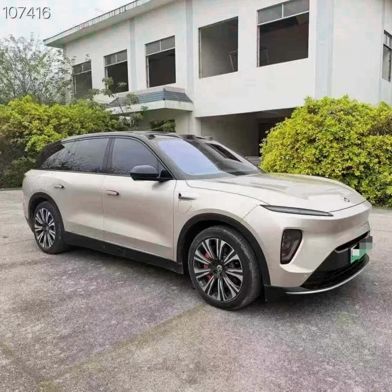 蔚来ES8 正面外观三