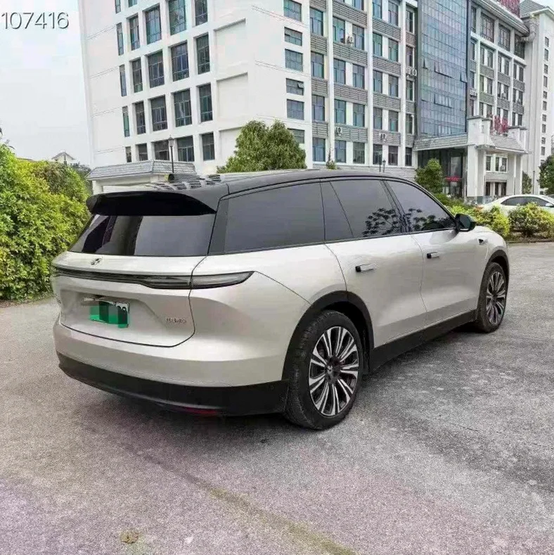 蔚来ES8 内饰前排