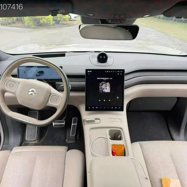 蔚来ES8 后面外观二