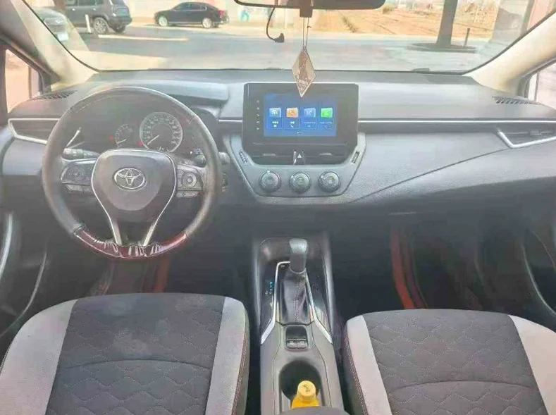 丰田卡罗拉 后面外观三