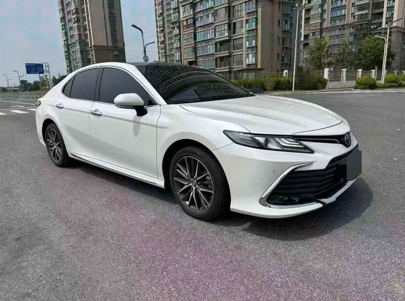 丰田凯美瑞 正面外观三