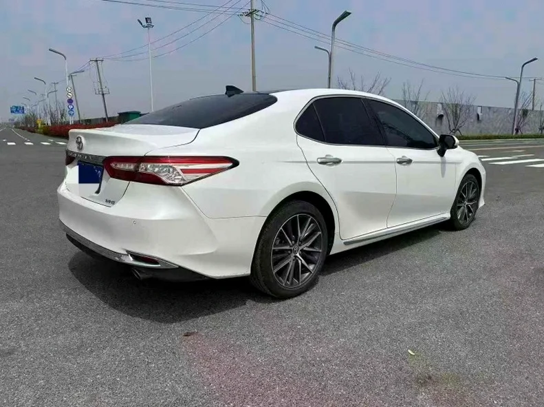 丰田凯美瑞 内饰前排