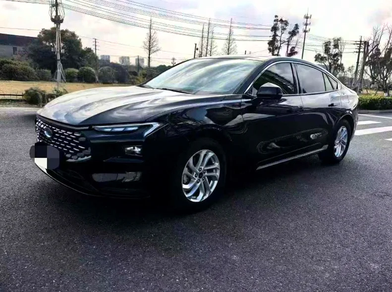 福特蒙迪欧 正面外观二