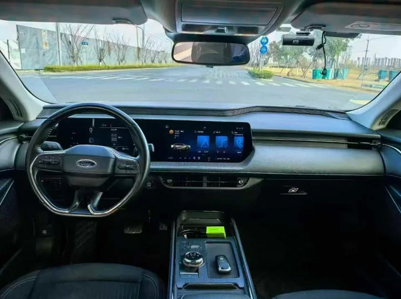 福特蒙迪欧 后面外观二