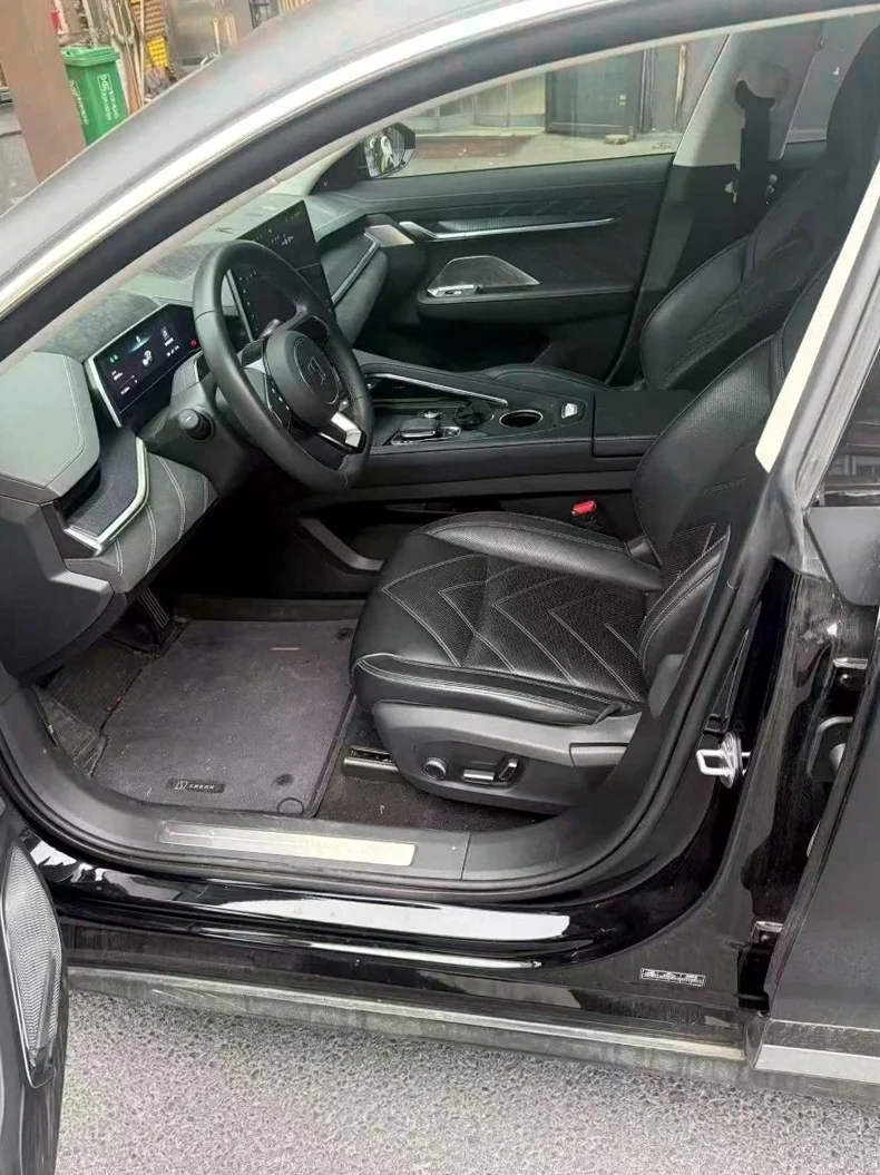 极氪汽车001 后面外观一