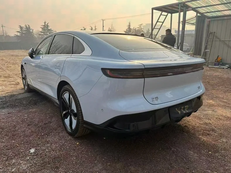 岚图汽车追光 内饰前排