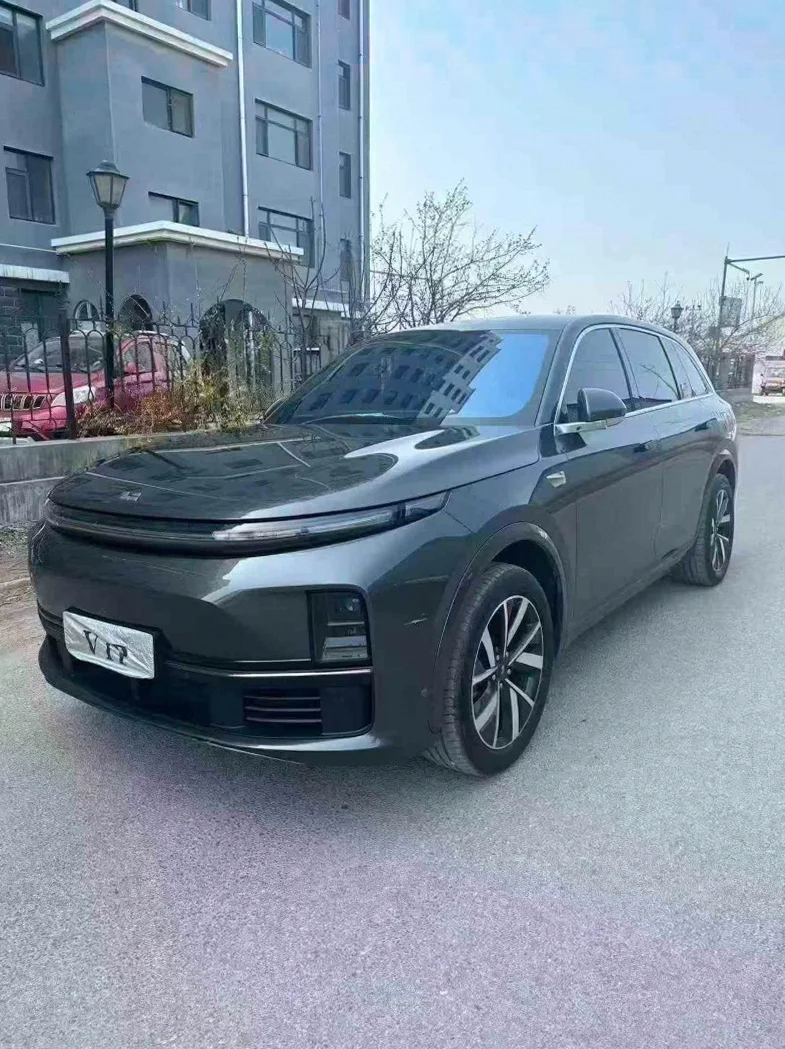 理想L7 正面外观二