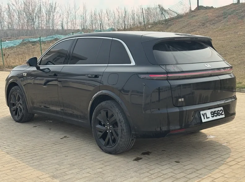 理想L7 正面外观三