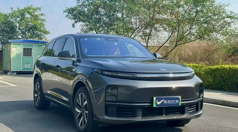 理想L7 正面外观二