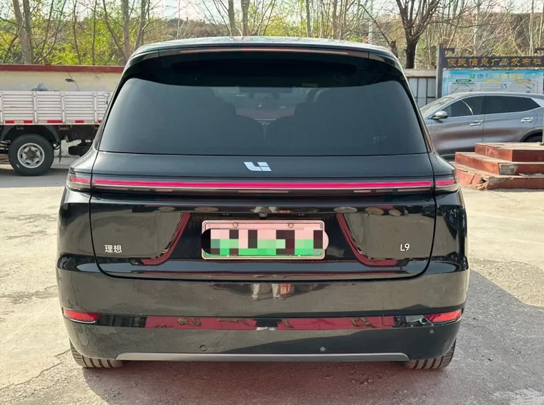 理想L9 驾驶室