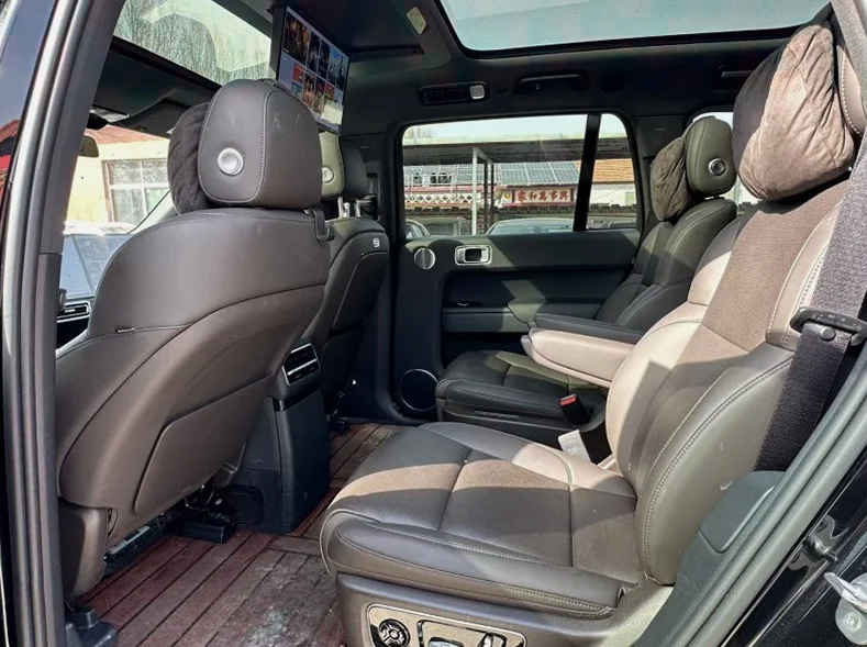 理想L9 后面外观二