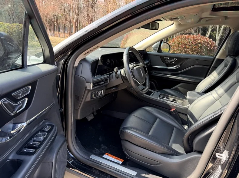 林肯冒险家 正面外观三