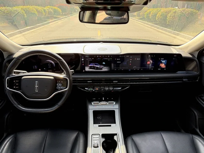 林肯冒险家 后面外观三