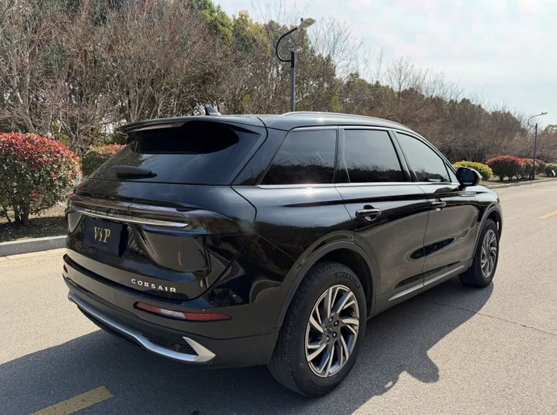 林肯冒险家 后面外观二