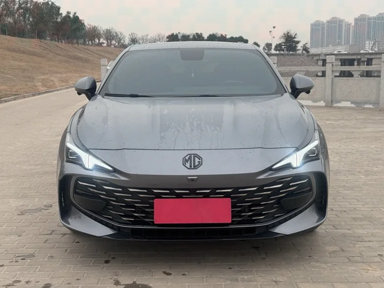 郑州2023年名爵7背户车 正面外观一