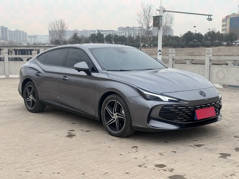 名爵7 后面外观二