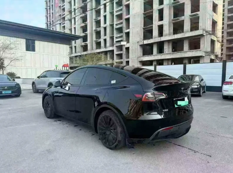 特斯拉MODEL 后面外观一