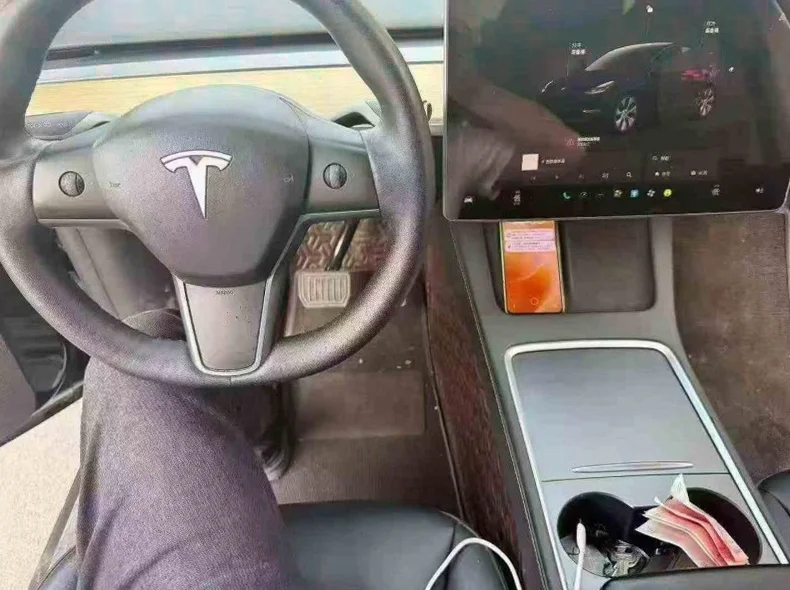 特斯拉MODEL 内饰前排