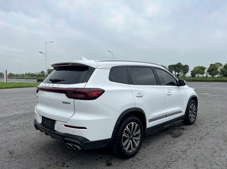 奇瑞瑞虎 内饰后排