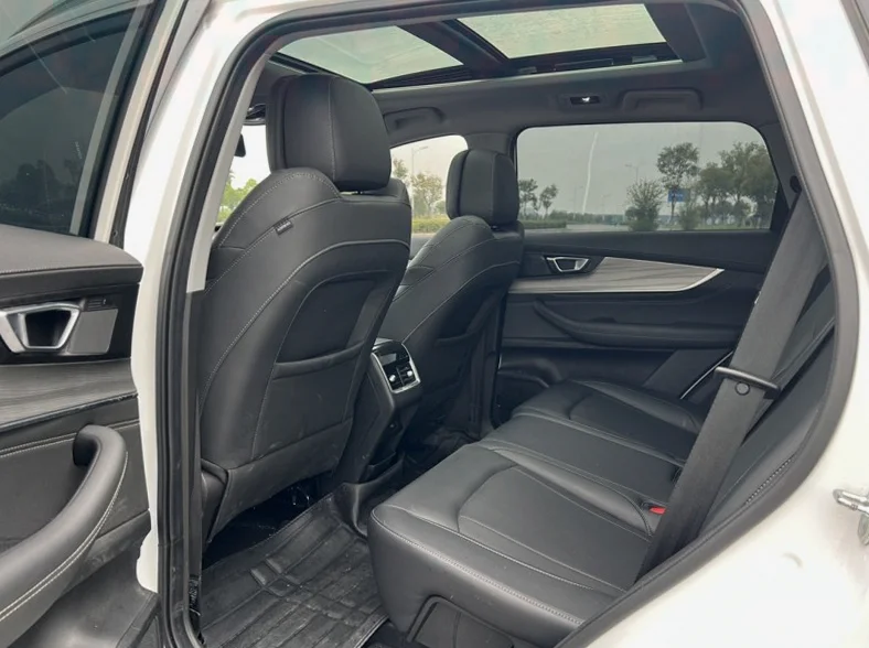 奇瑞瑞虎 后面外观二