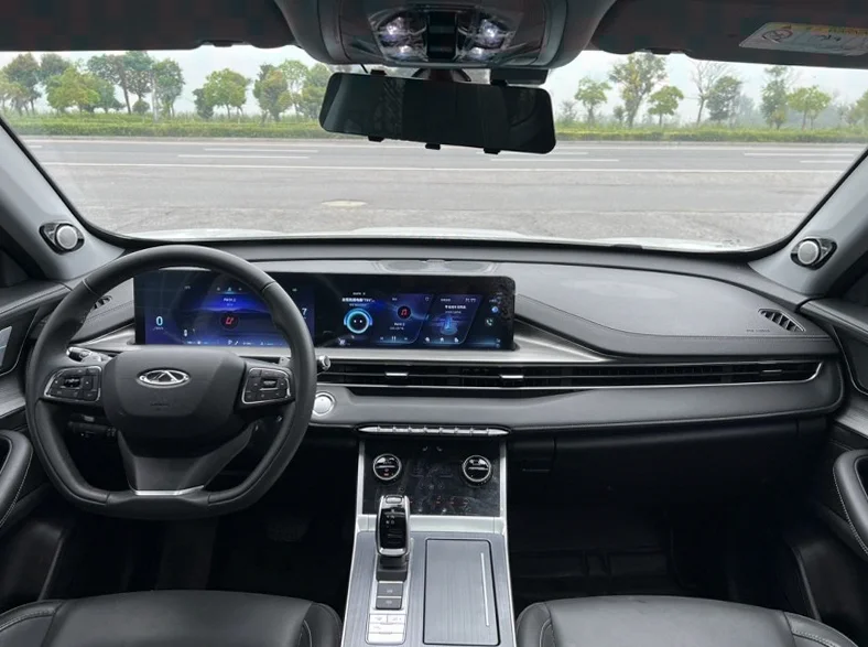 奇瑞瑞虎 内饰前排