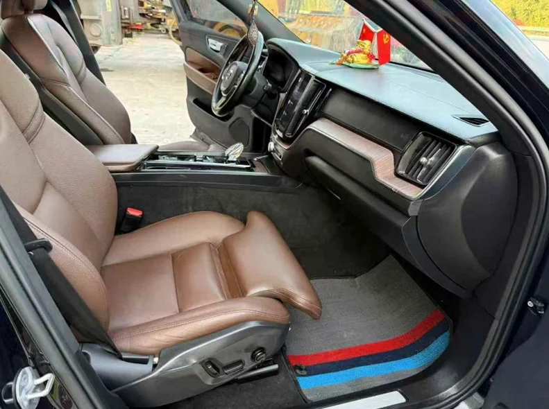 沃尔沃XC60 后面外观三