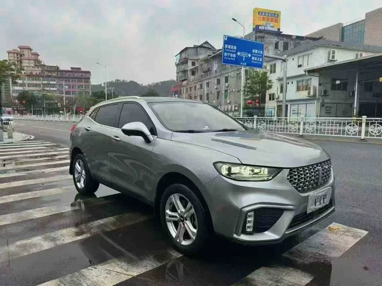 宝马5系 正面外观二