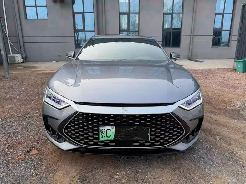 焦作2024年比亚迪汉全款带大本 正面外观一