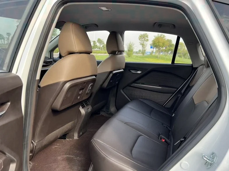 曹操汽车曹操60 后面外观二