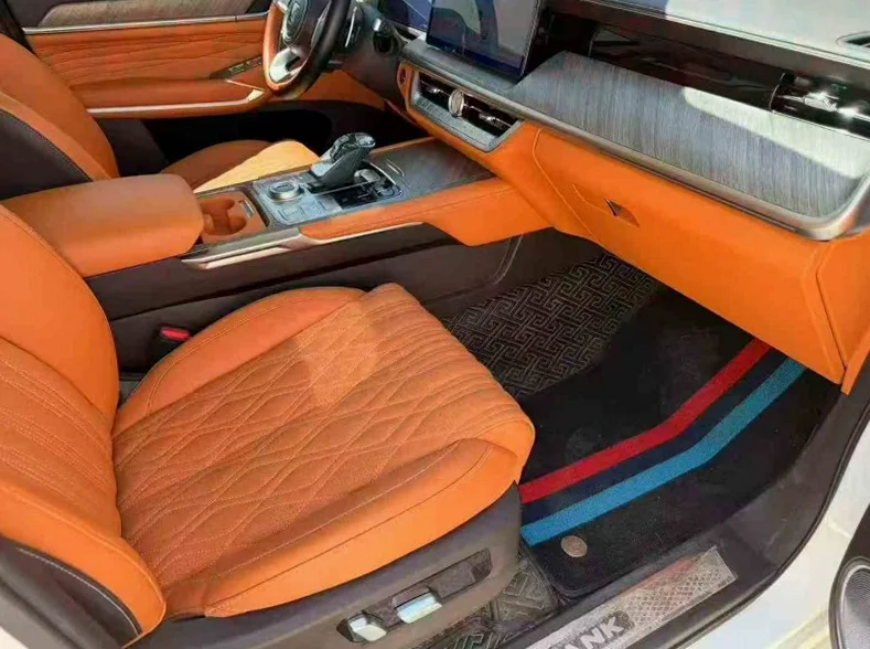 长城汽车坦克 后面外观一