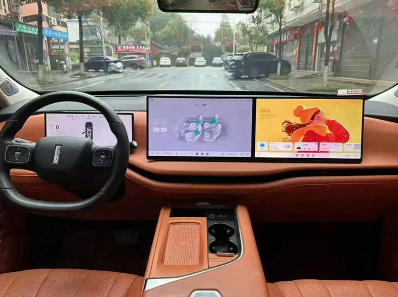 长城汽车魏牌 内饰前排