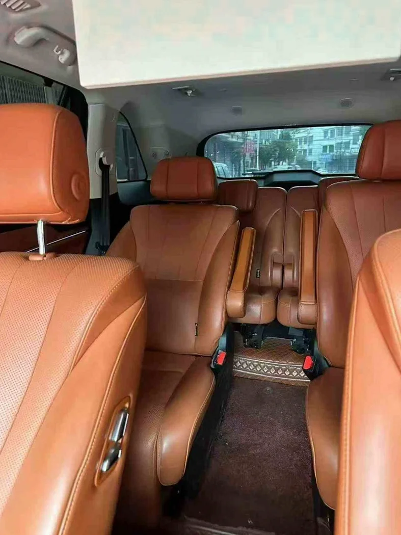 长城汽车魏牌 内饰前排