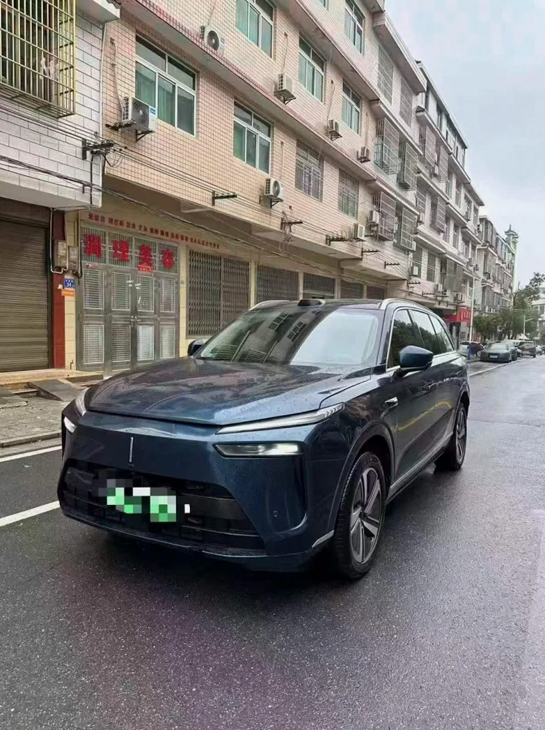 长城汽车魏牌 正面外观三