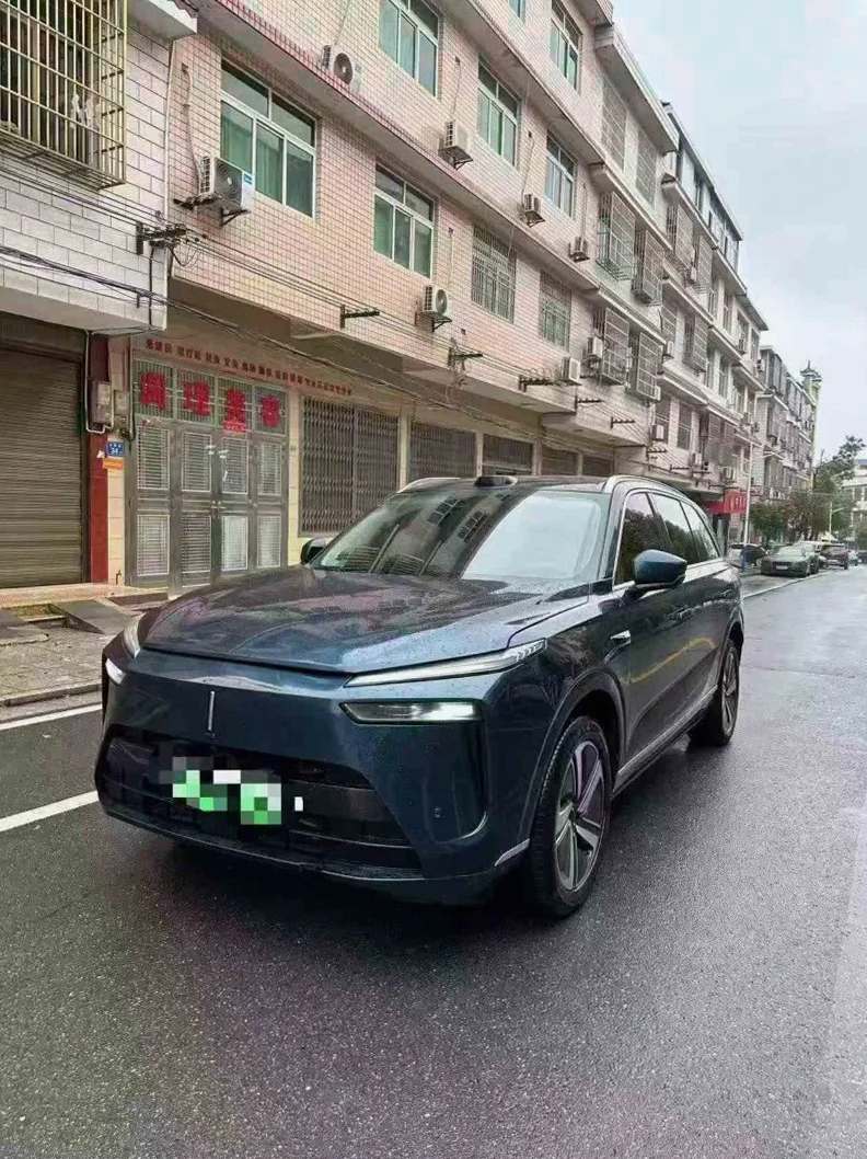 长城汽车魏牌 正面外观二