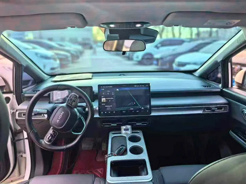 传祺埃安Y 正面外观二