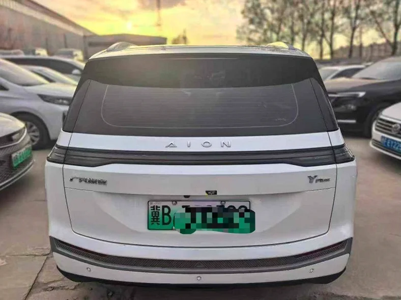 传祺埃安Y 后面外观三