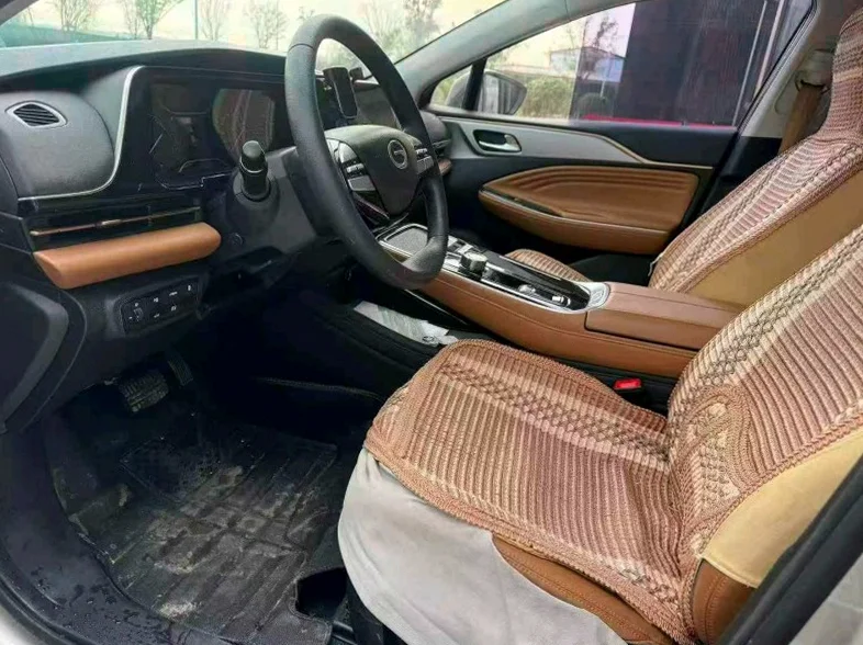 传祺埃安S 后面外观二