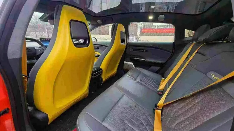 传祺昊铂GT 后面外观一